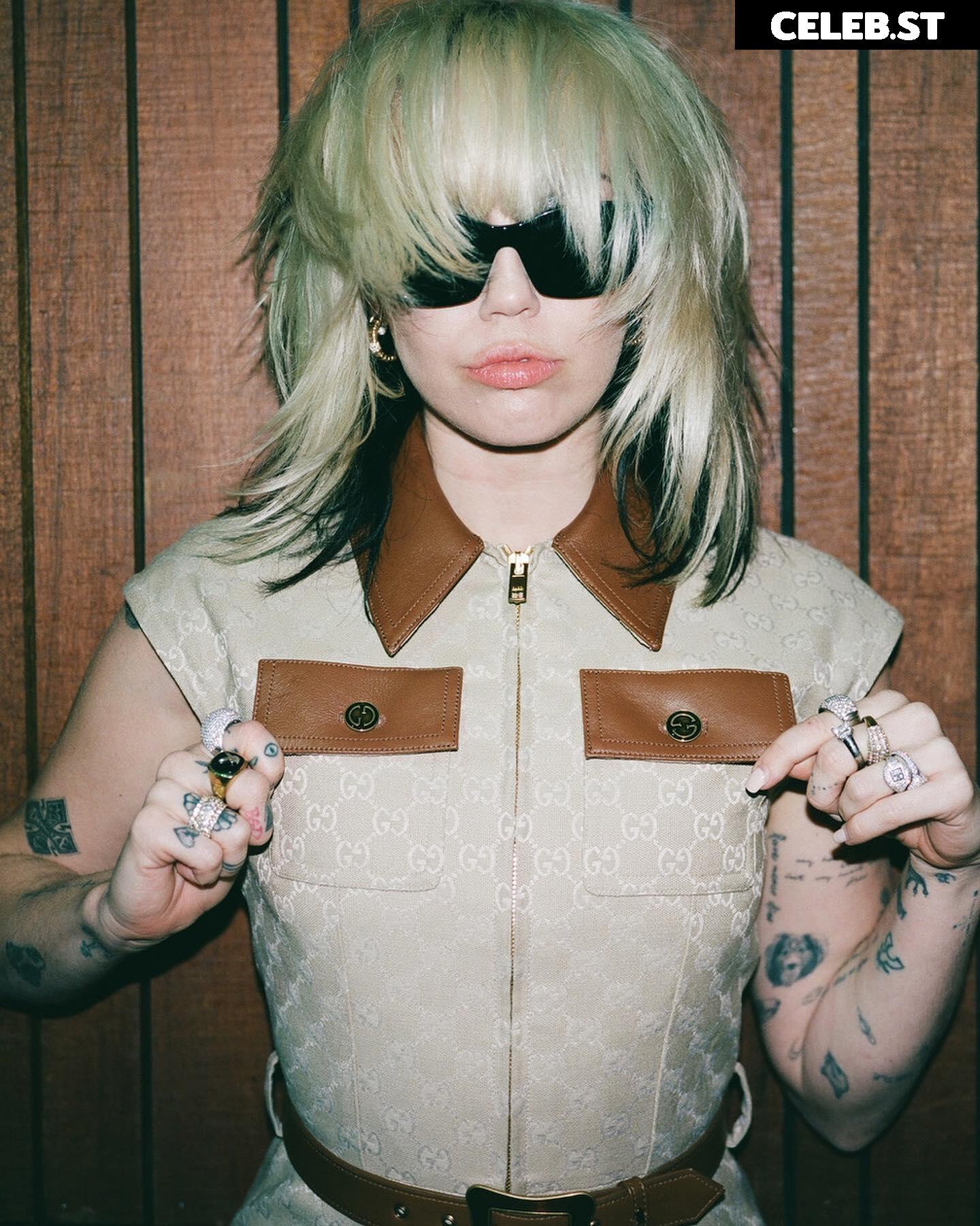 Miley Cyrus Image 1810470