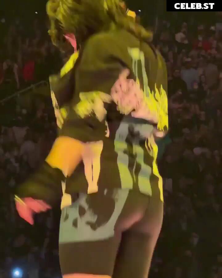 Billie Eilish Image 1819914