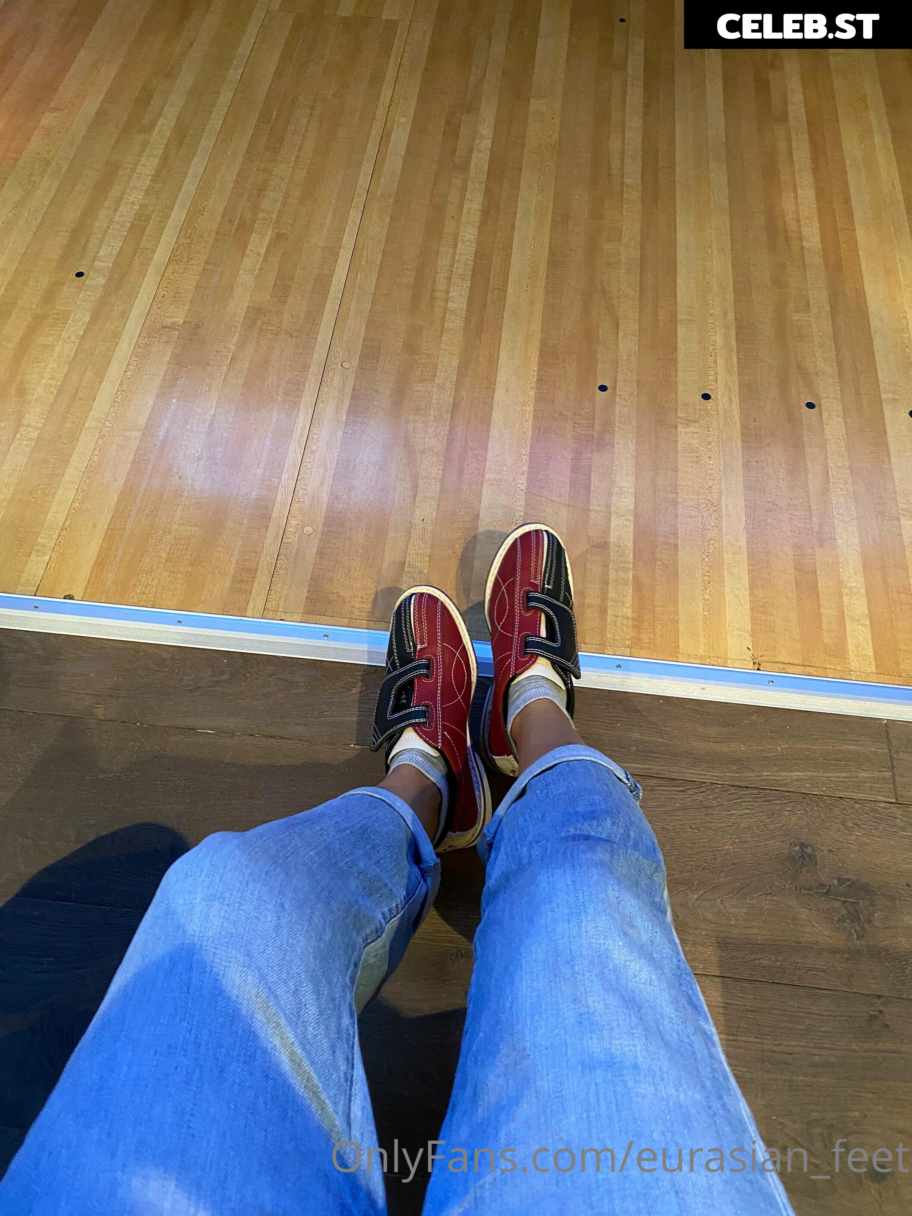 eurasian_feet Image 18068657