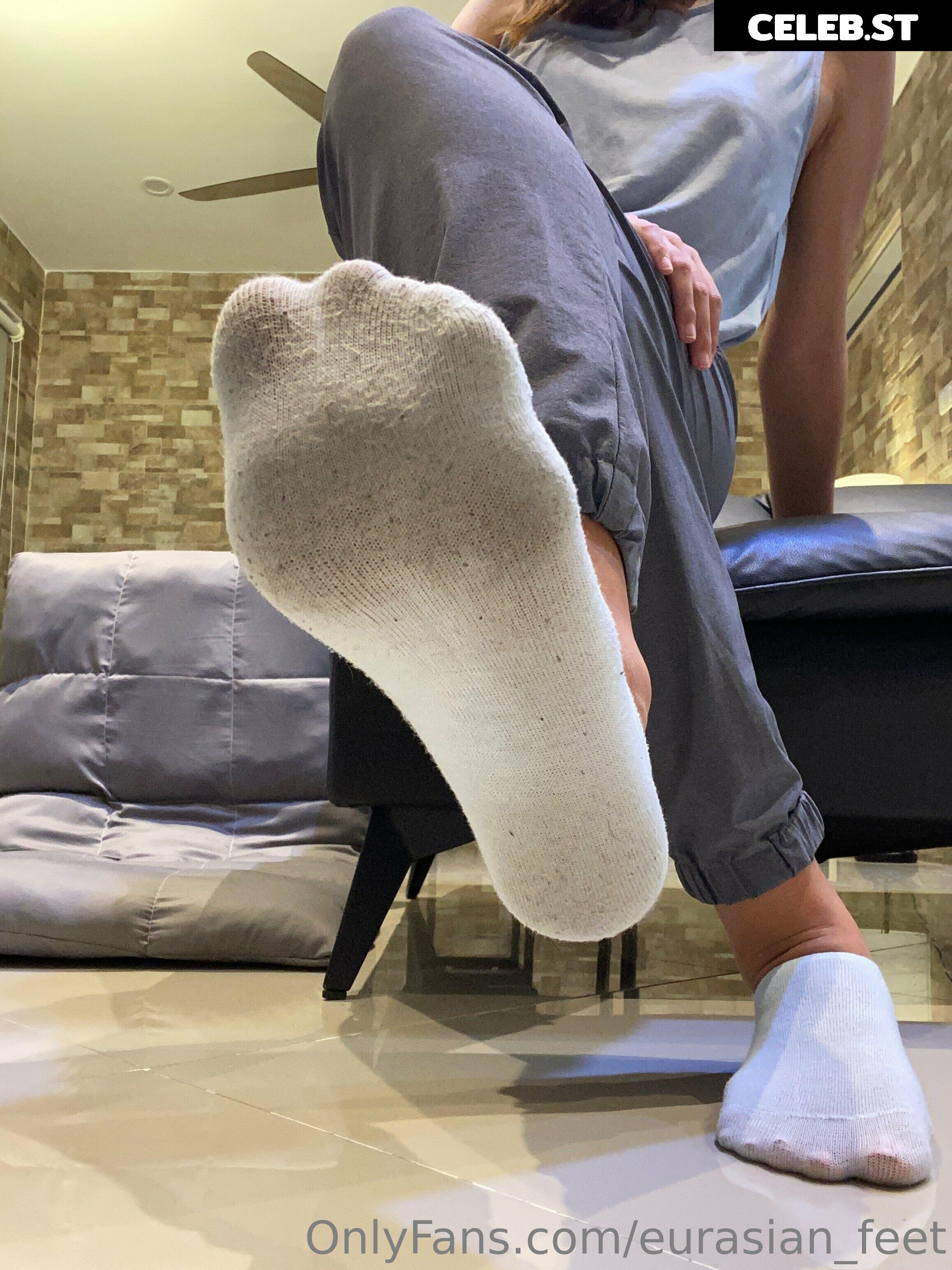 eurasian_feet Image 18065111