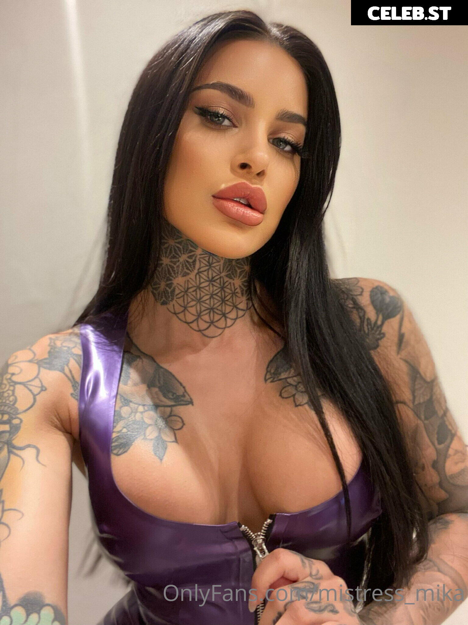 Mistress Mika Katana Image 1806048