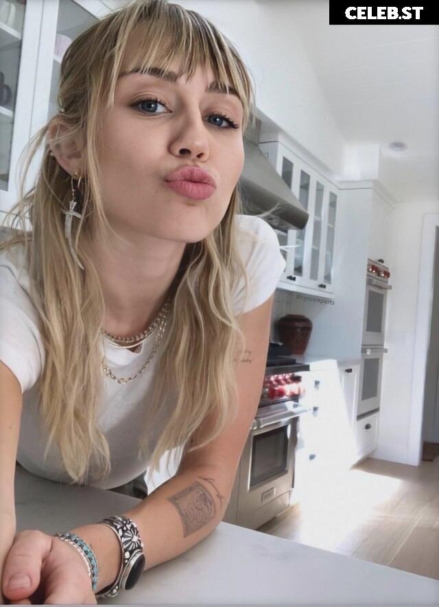 Miley Cyrus Image 1807271