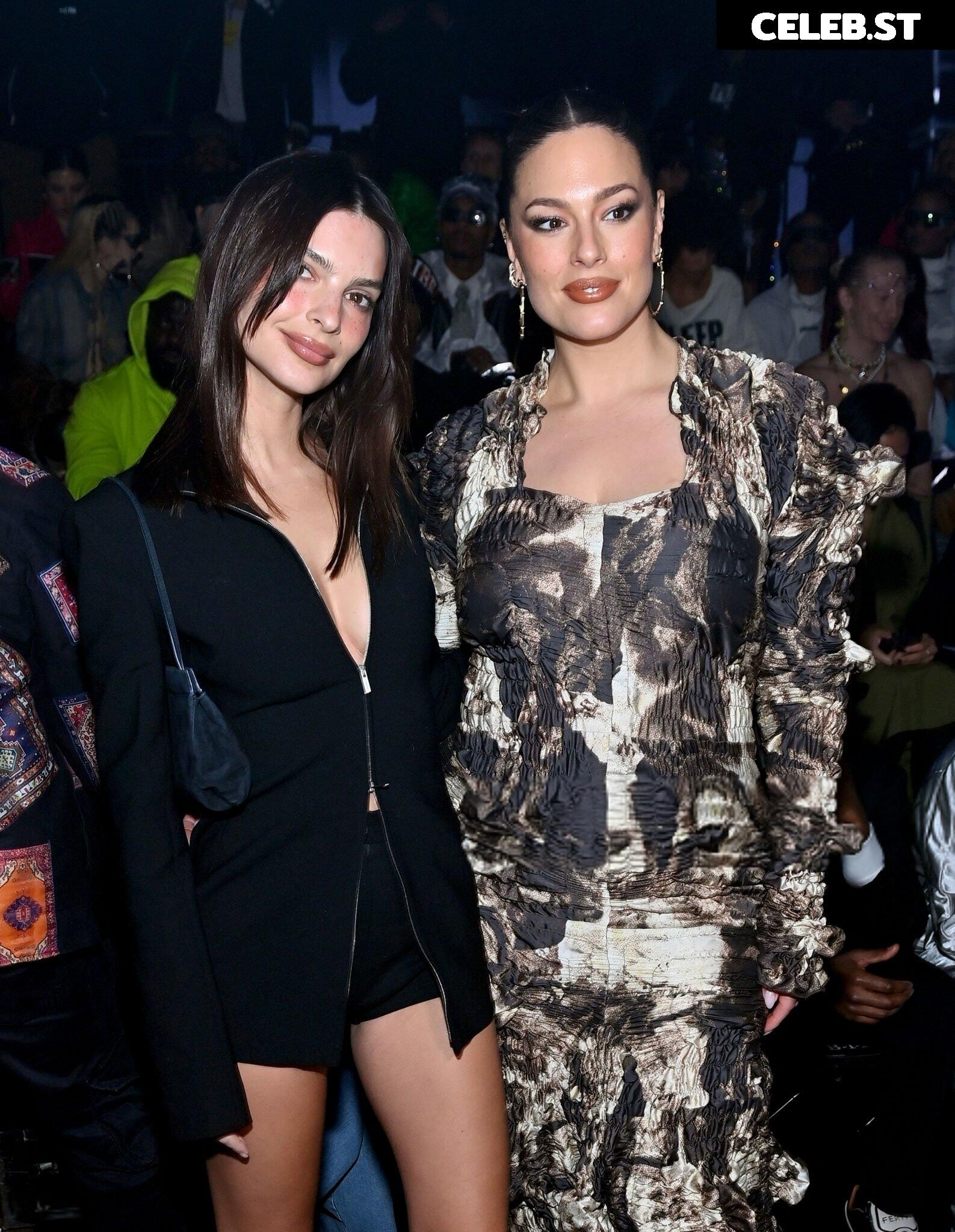 Emily Ratajkowski Image 1804141