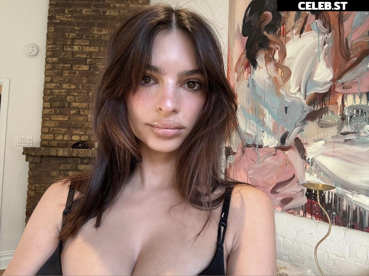 Emily Ratajkowski Image 1804233