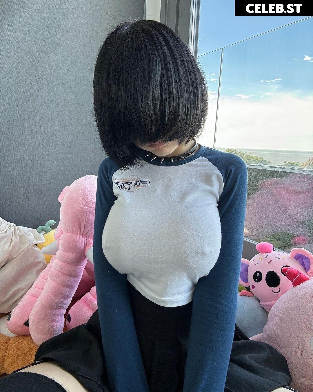 nicoleponyxo Image 1801510
