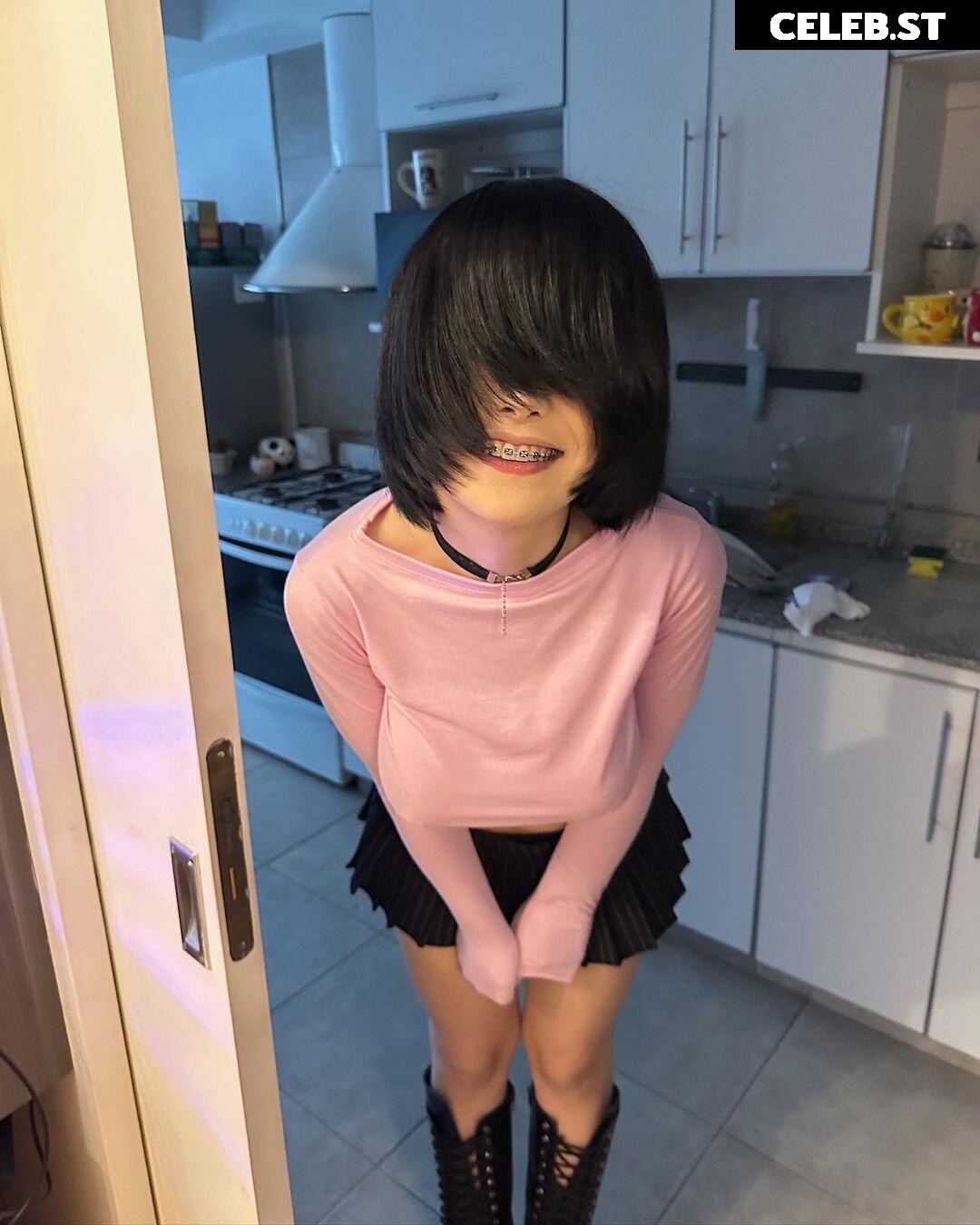 nicoleponyxo Image 1801462
