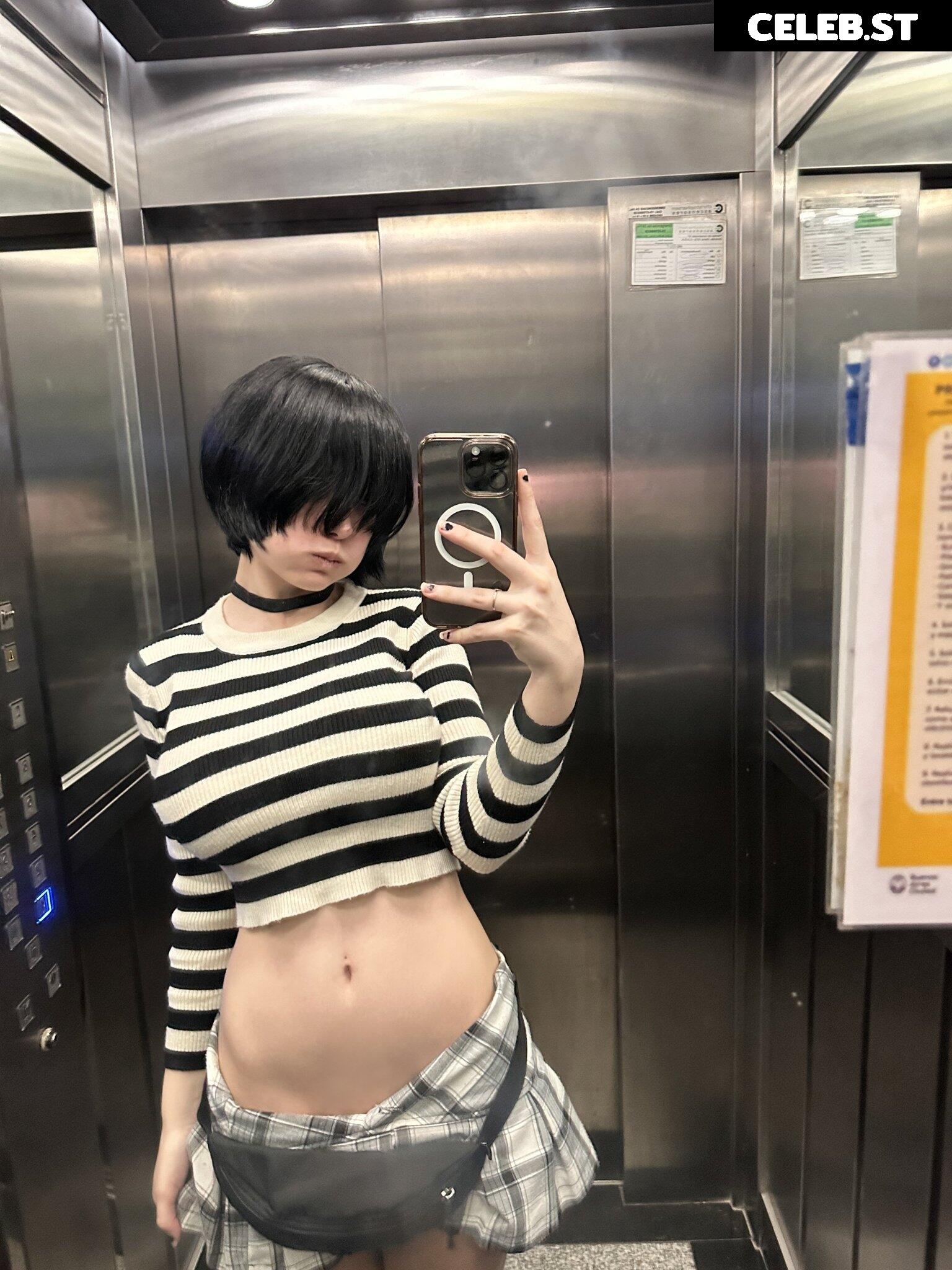 nicoleponyxo Image 1801981
