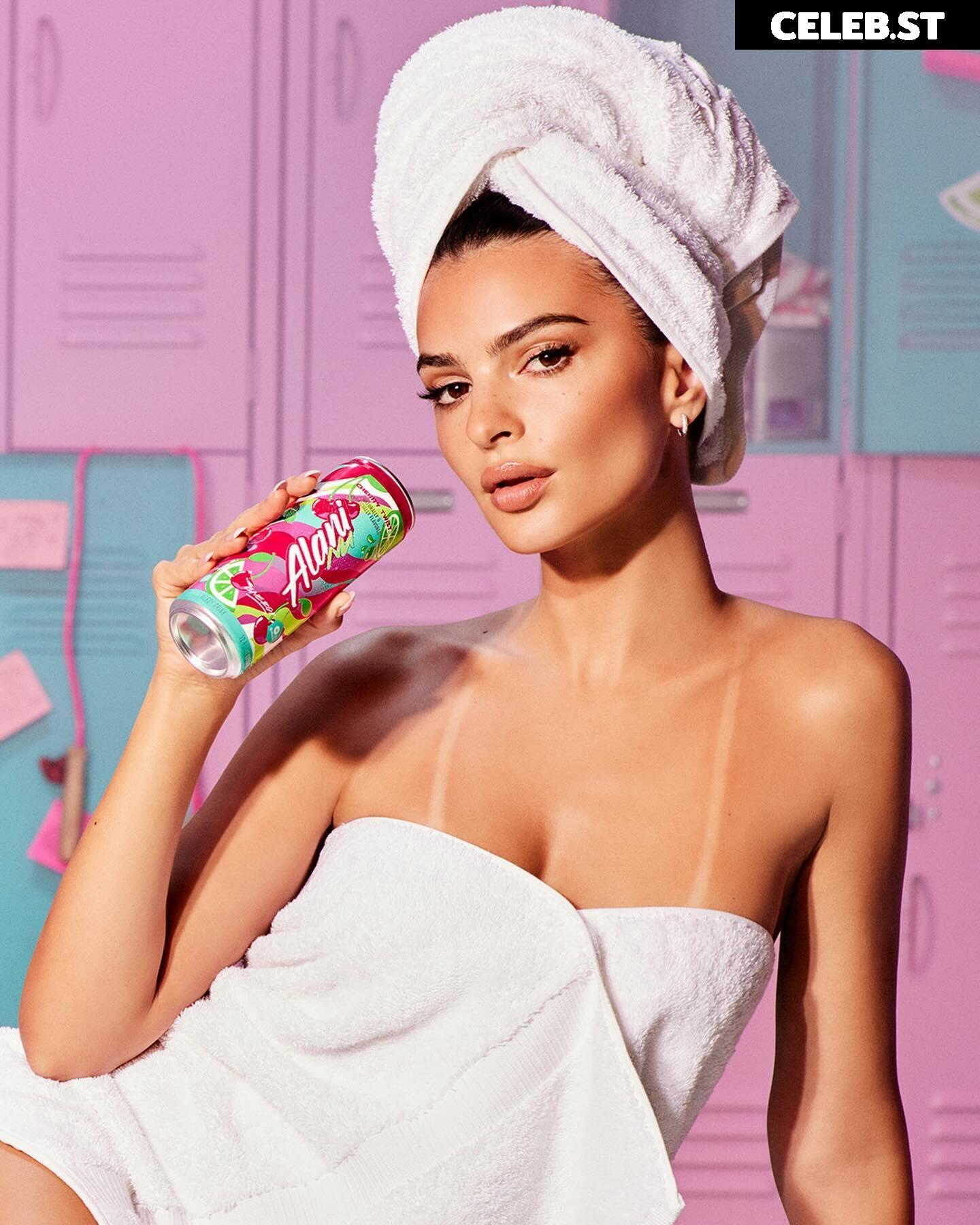 Emily Ratajkowski Image 1803828