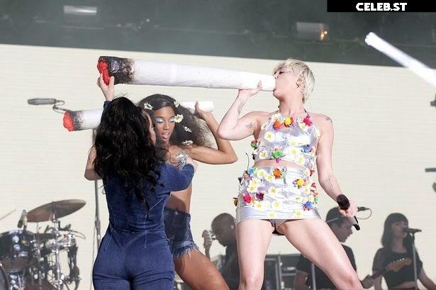 Miley Cyrus Image 1809468