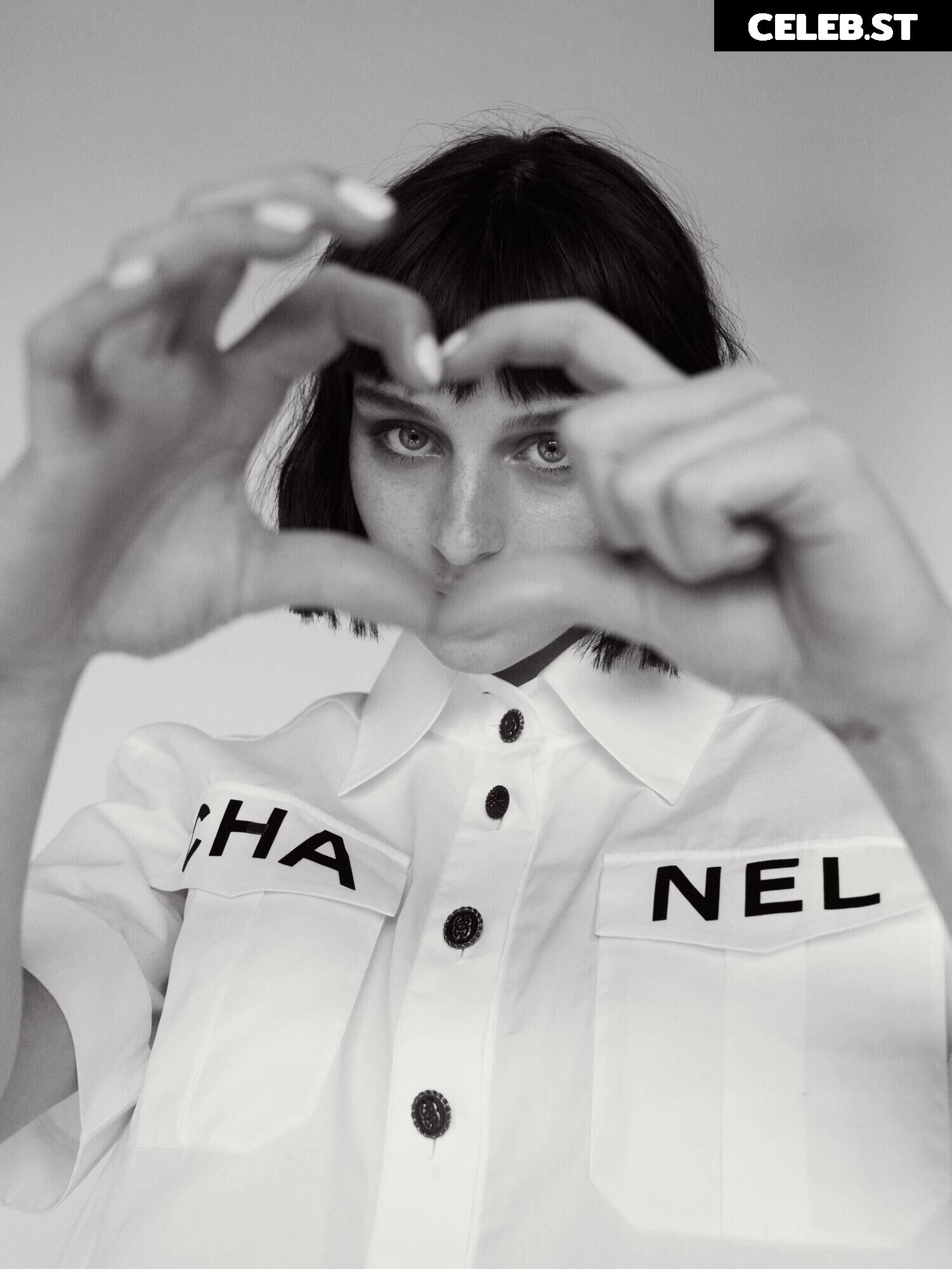 Alice Pagani Image 1995513