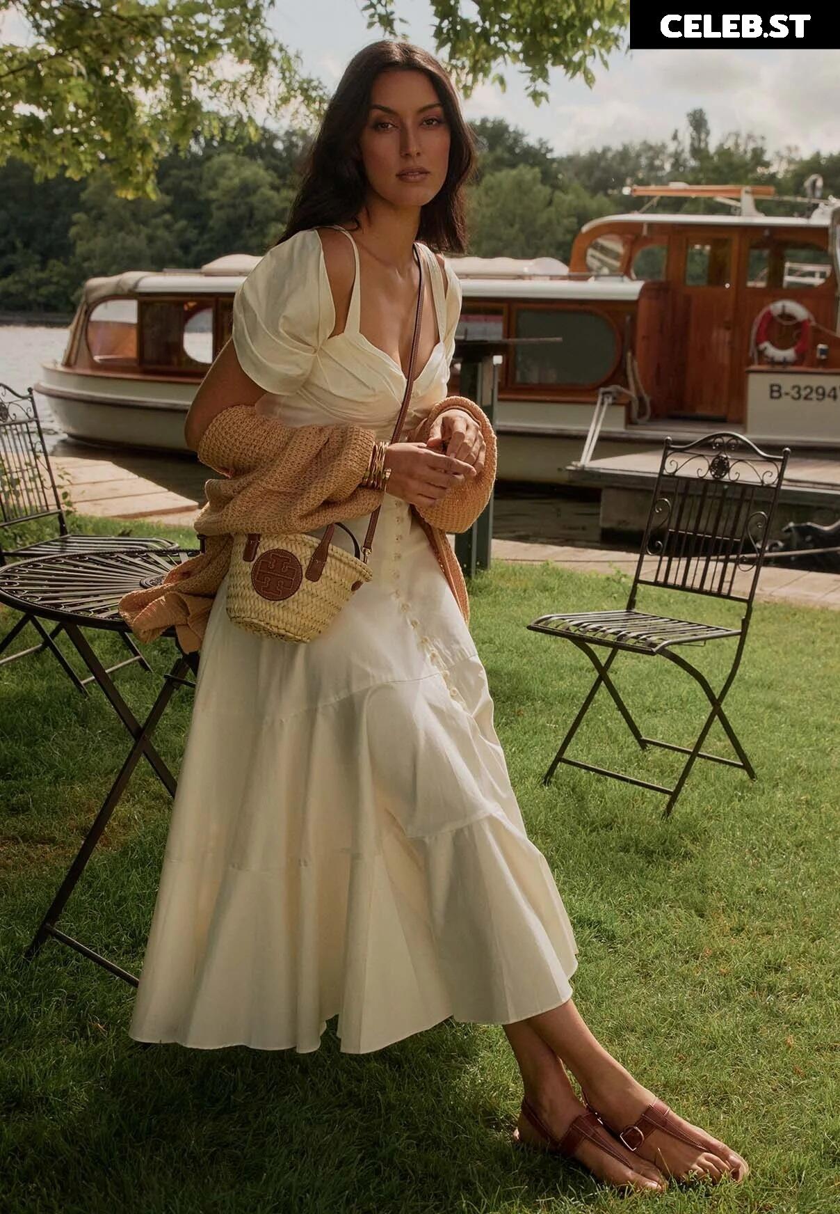 Rebecca Mir Image 1996579