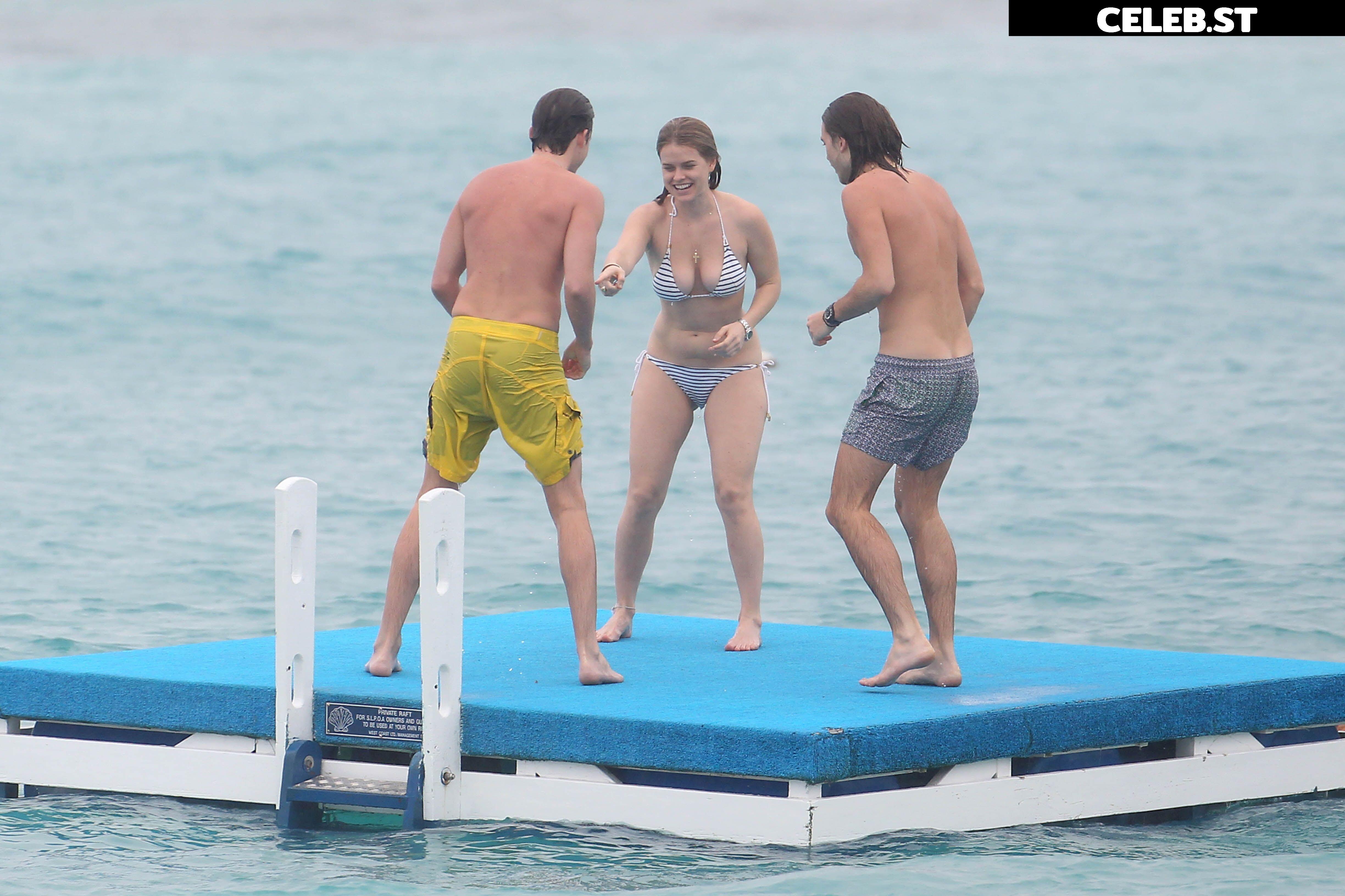 Alice Eve Image 1997726