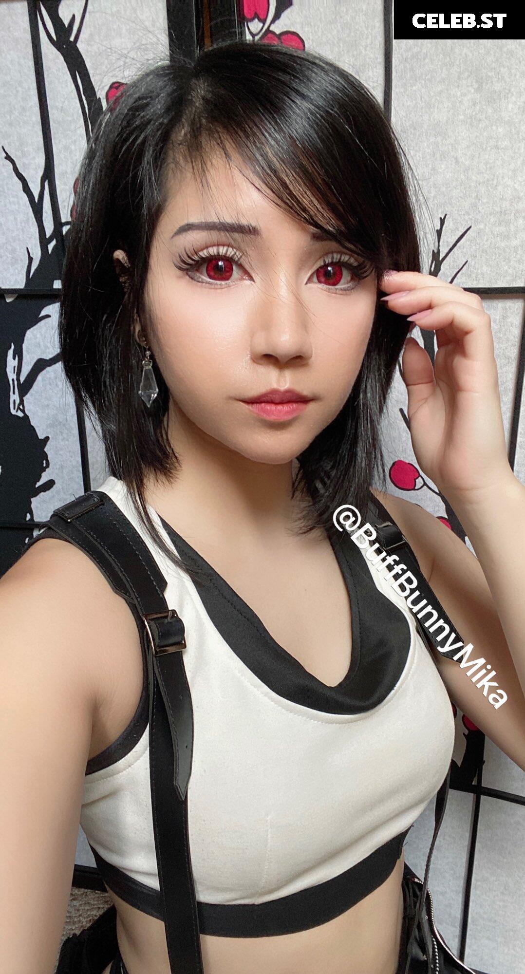 womanwearingred / Buffbunnymika / Buffbunbun Image 19970443