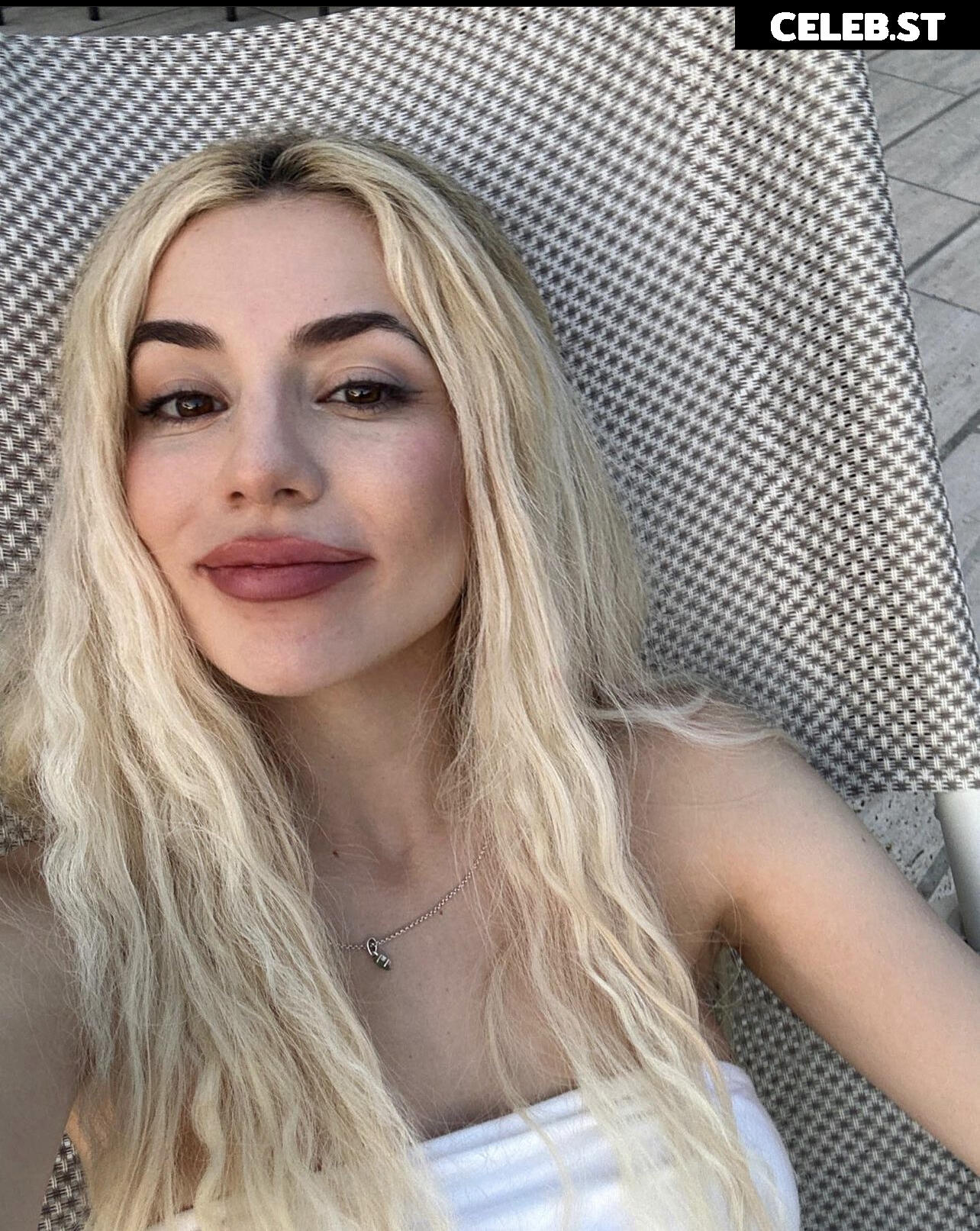 Ava Max Image 1994672