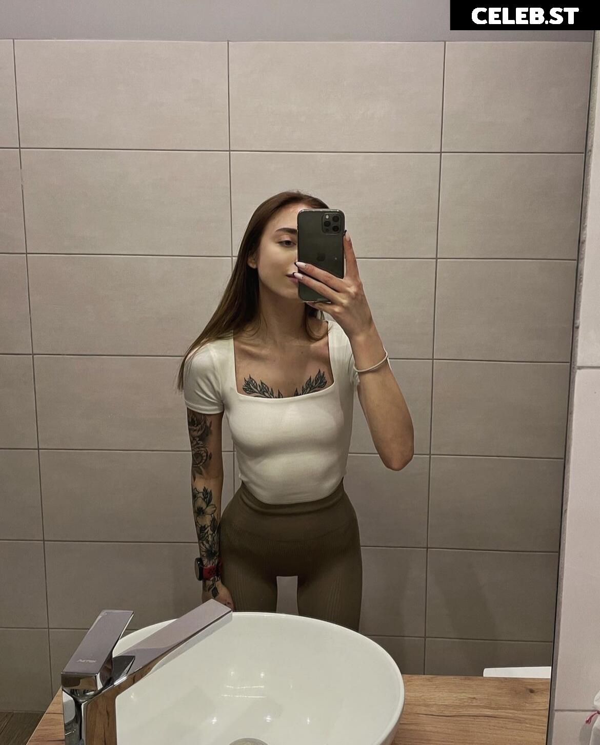 Marta Stefanska (ste_f_u_n_) Image 199415