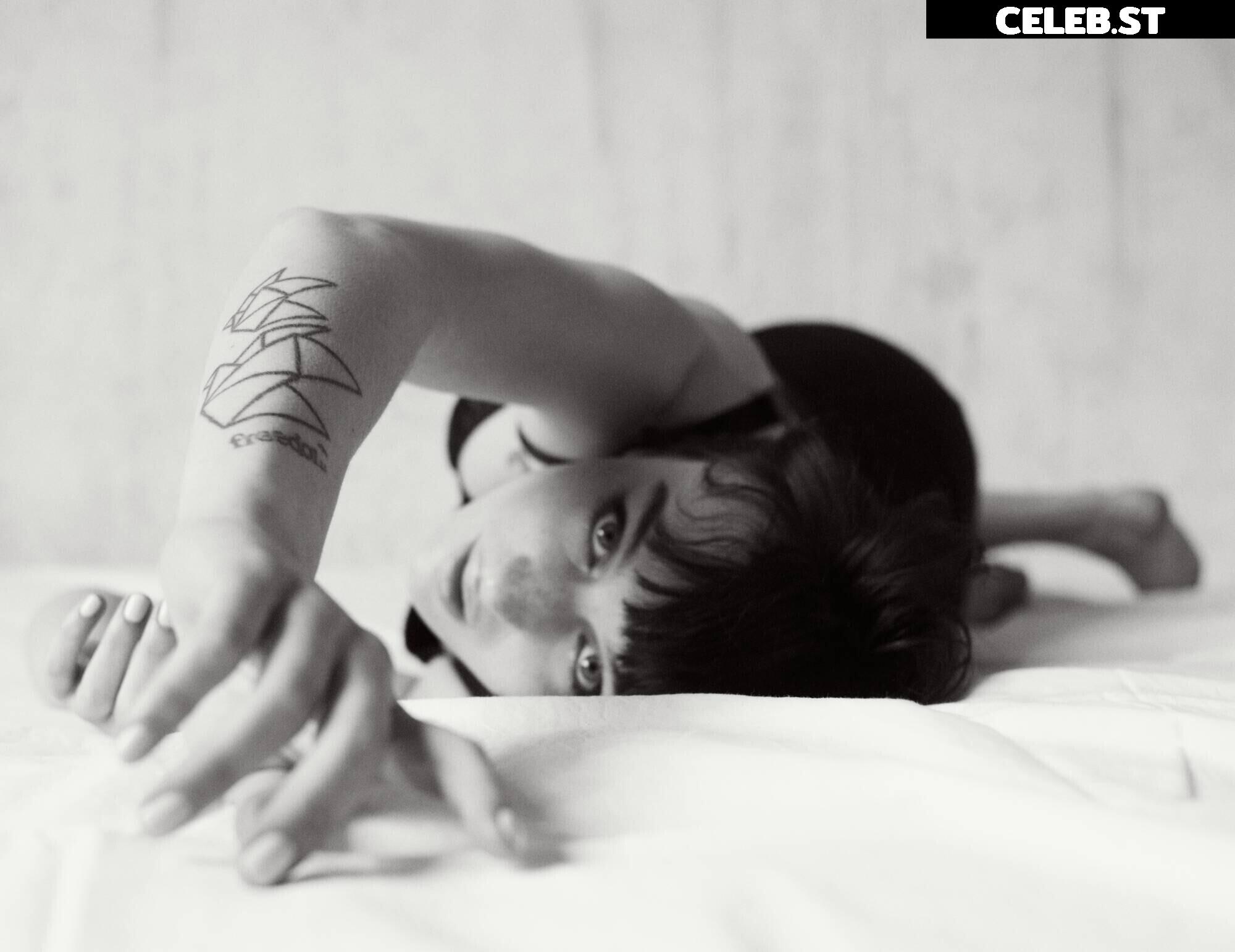 Alice Pagani Image 1994955