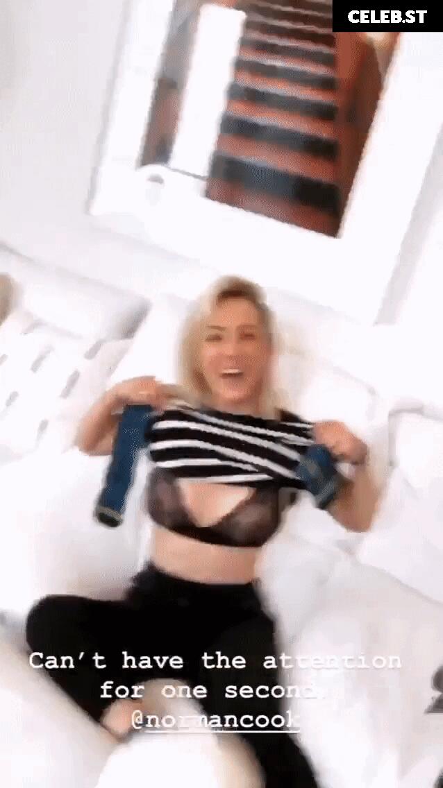 Kaley Cuoco Image 1991482