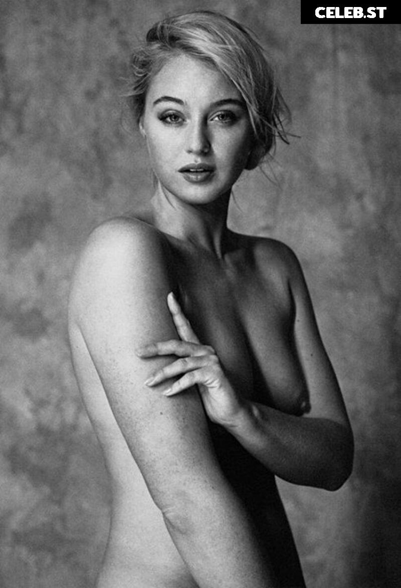 Iskra Lawrence Image 1991799