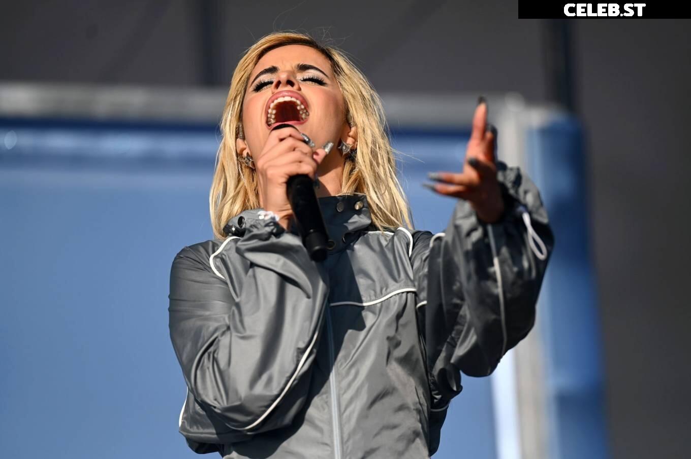 Camila Cabello Image 1992543