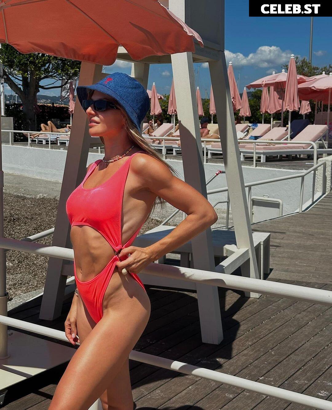 Anna Lewandowska Image 1992614