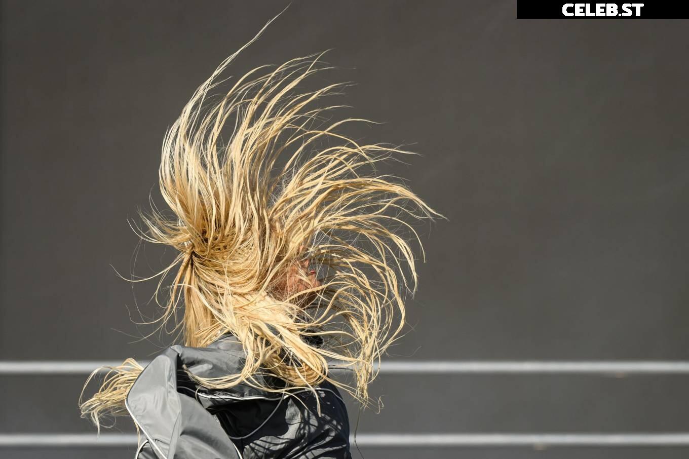 Camila Cabello Image 1992129