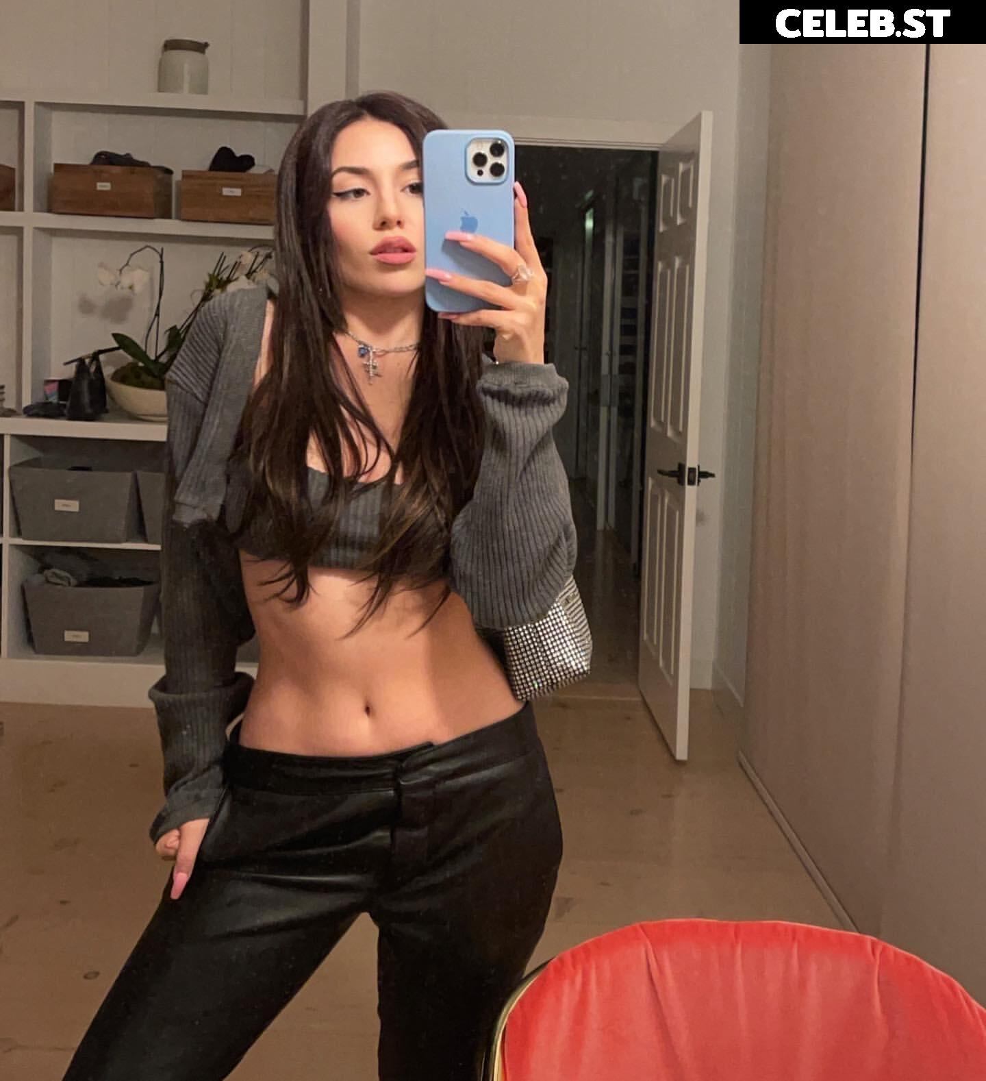 Ava Max Image 1992359