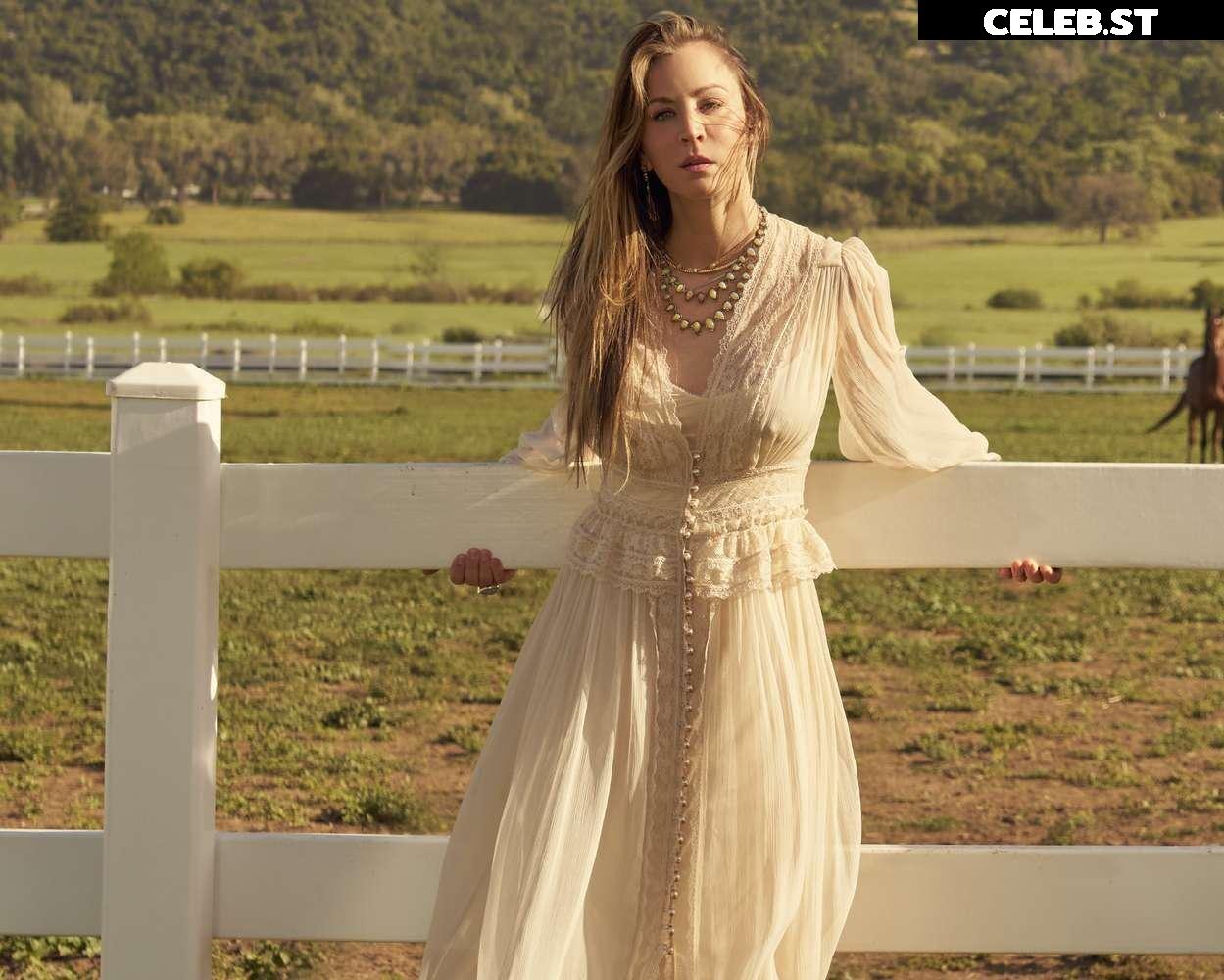 Kaley Cuoco Image 1992313