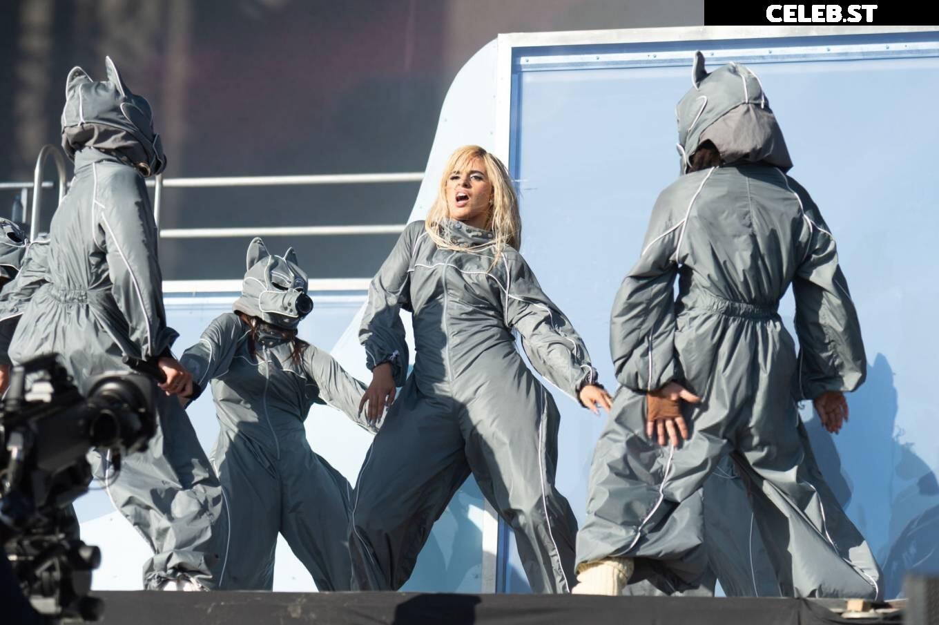 Camila Cabello Image 1992297