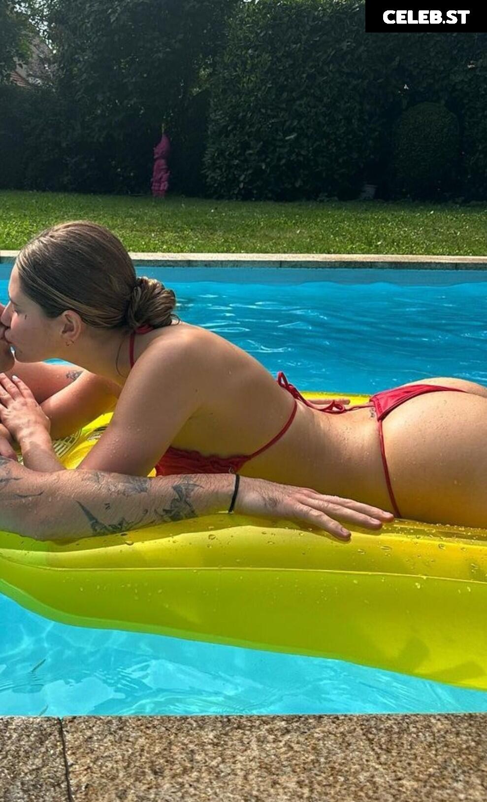 Mitsou Jung Image 1992904