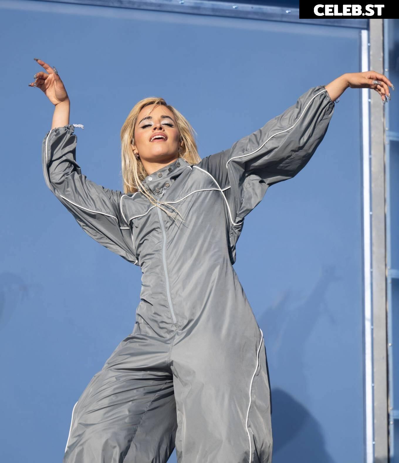 Camila Cabello Image 1993448