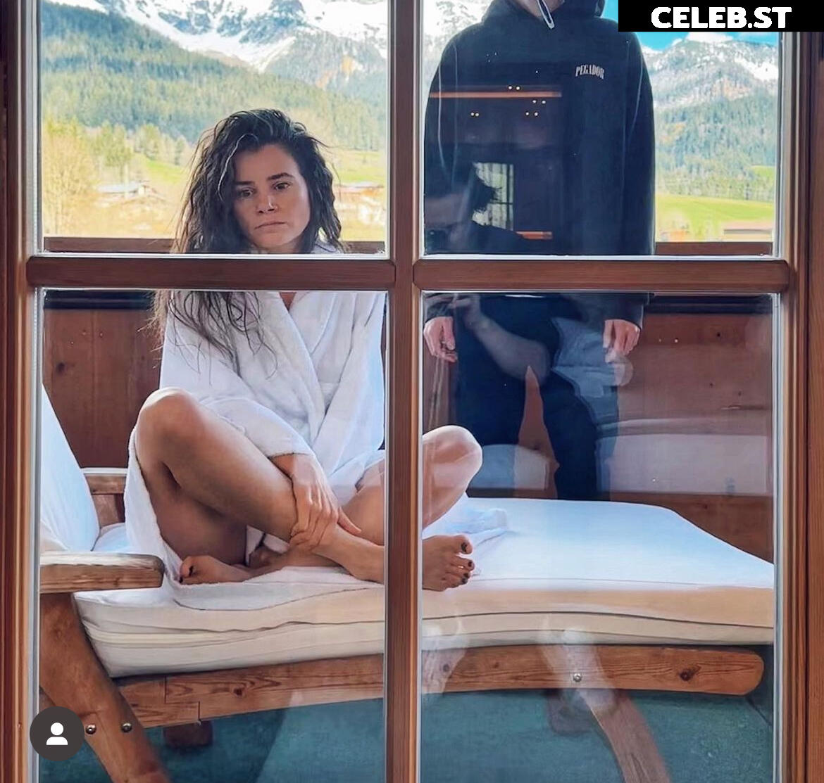 Joyce Ilg Image 1993078