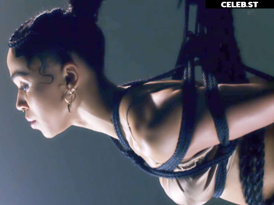 FKA Twigs Image 1990623