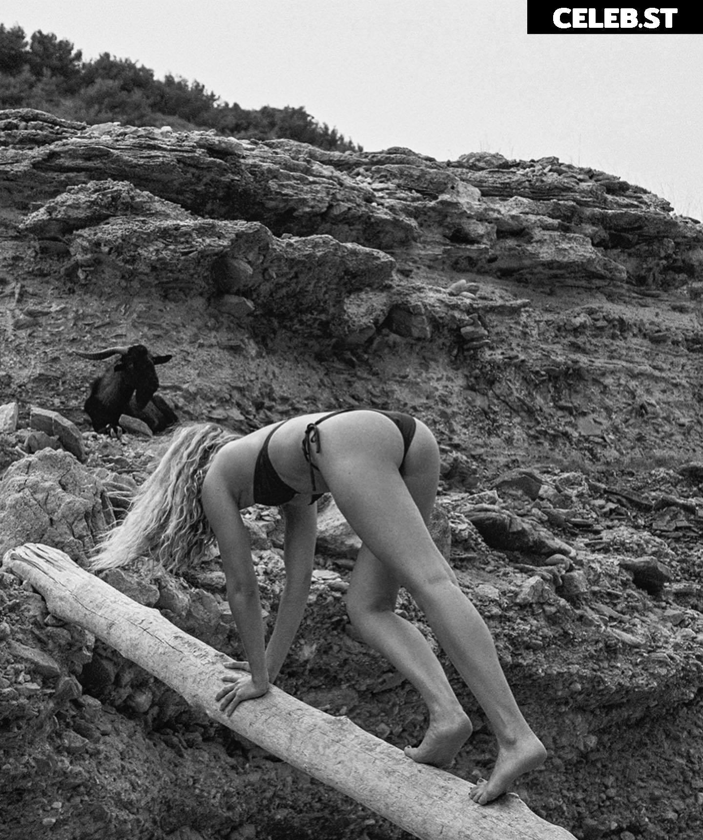 Mitsou Jung Image 1990906