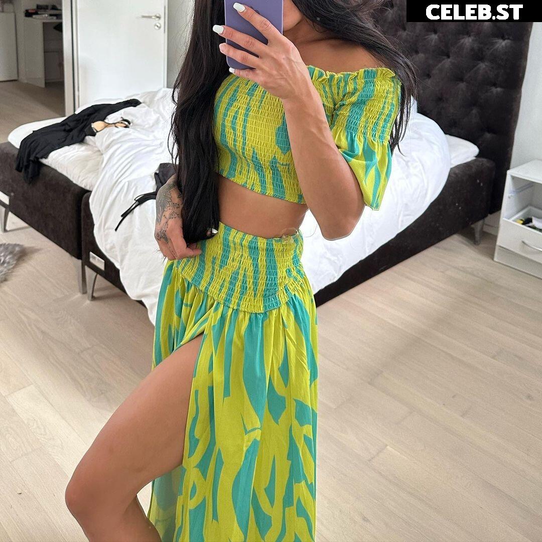 Elena Miras Image 1999818