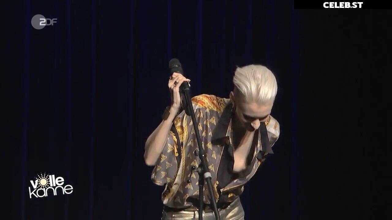 Lisa Eckhart Image 1999479