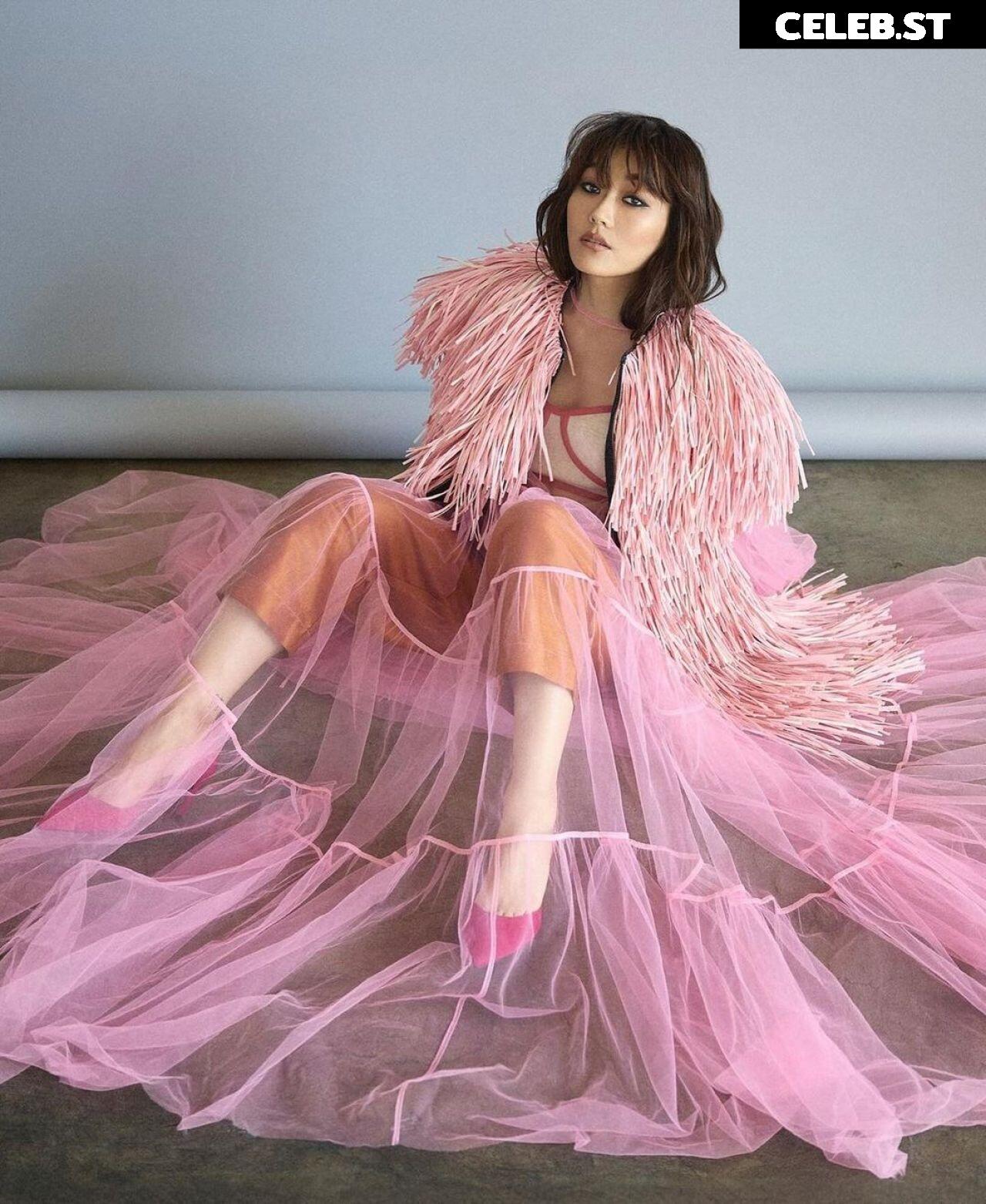 Karen Fukuhara Image 1999608