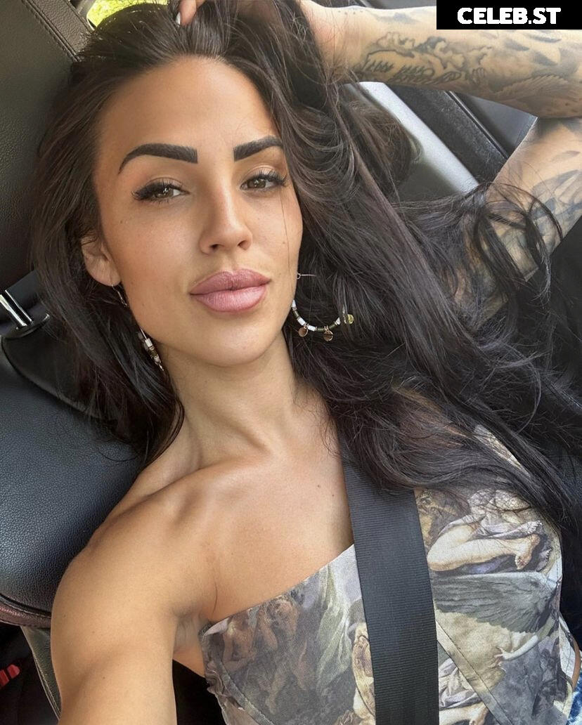 Elena Miras Image 1999025