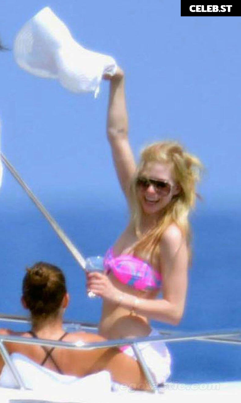 Avril Lavigne Image 1999218