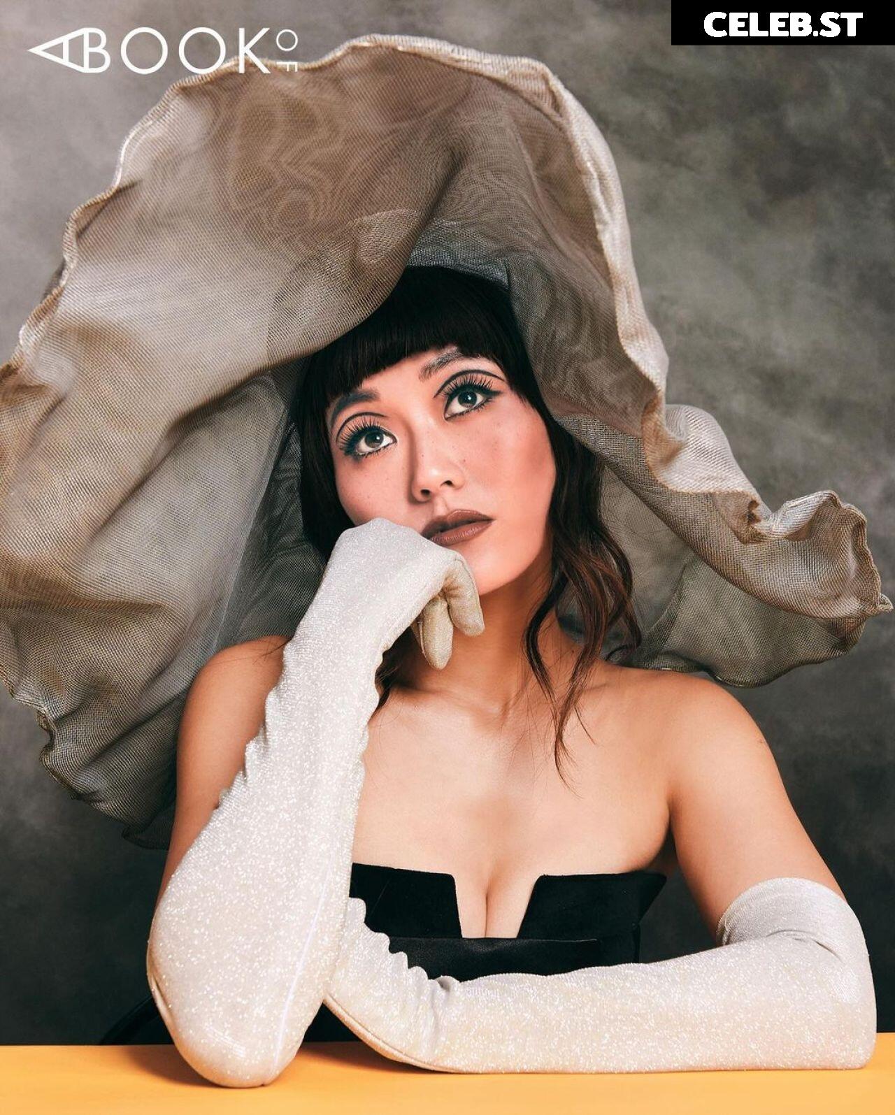 Karen Fukuhara Image 1999985