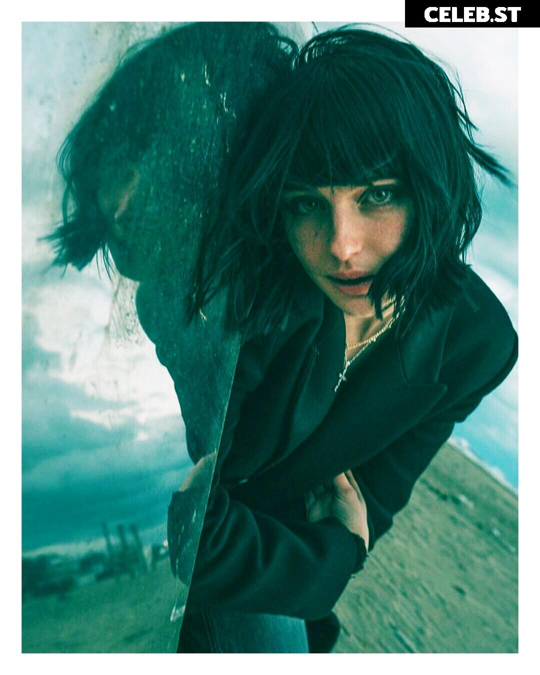 Alice Pagani Image 1998514