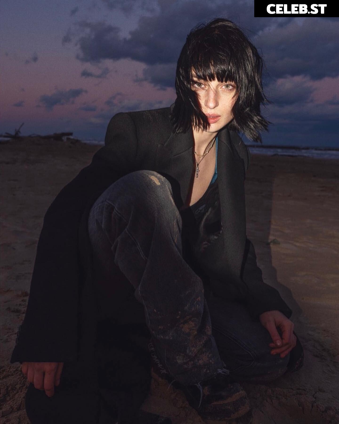 Alice Pagani Image 1998428