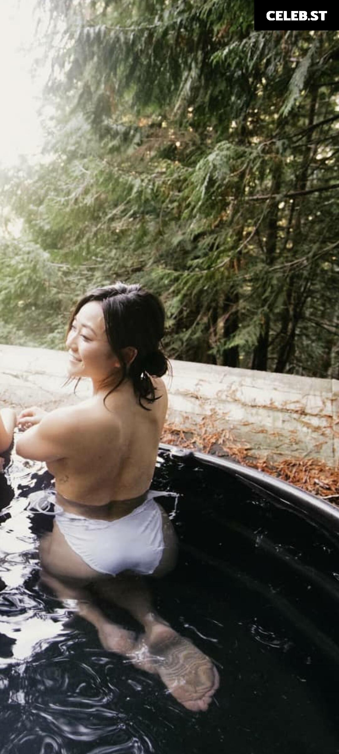 Karen Fukuhara Image 1998762