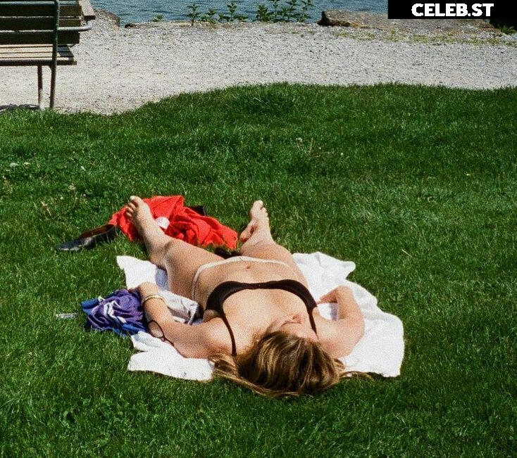 Tate McRae Image 1985249