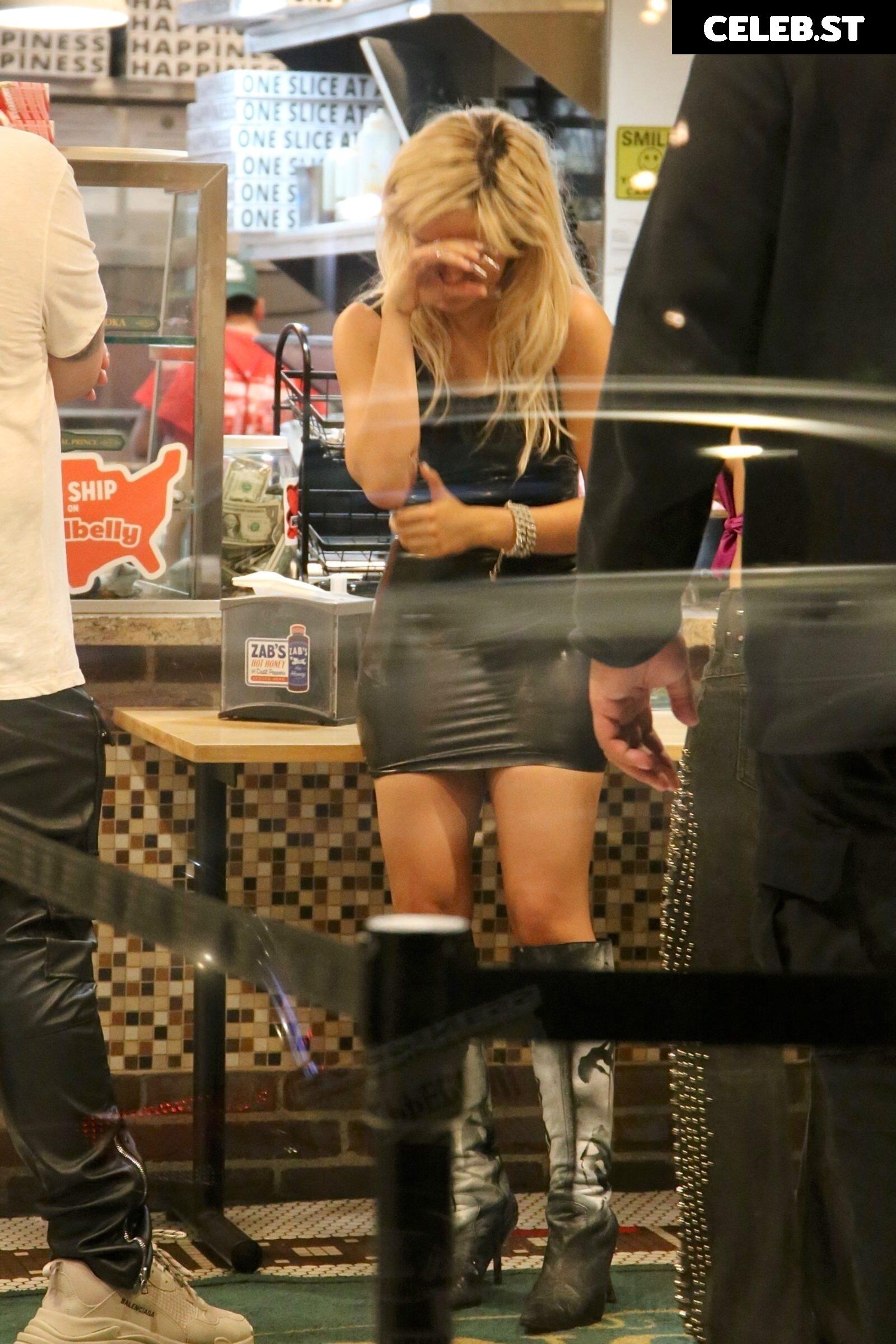 Camila Cabello Image 1986550