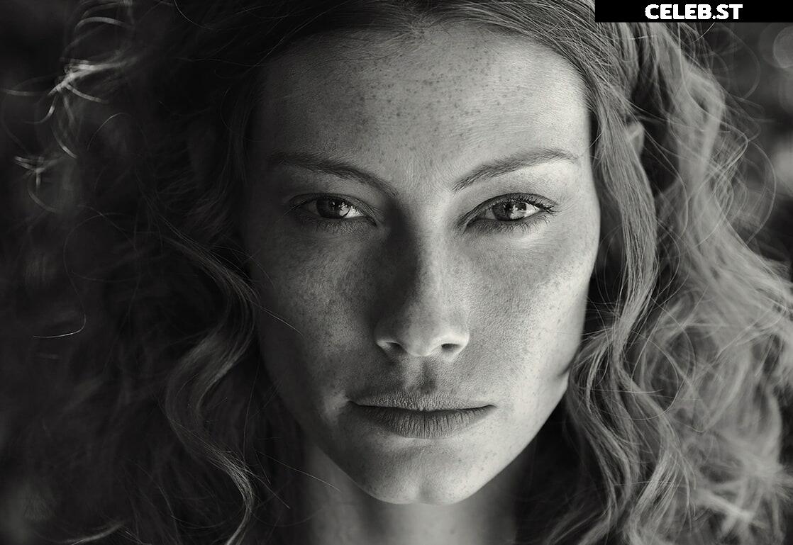 Alyssa Sutherland Image 1986758