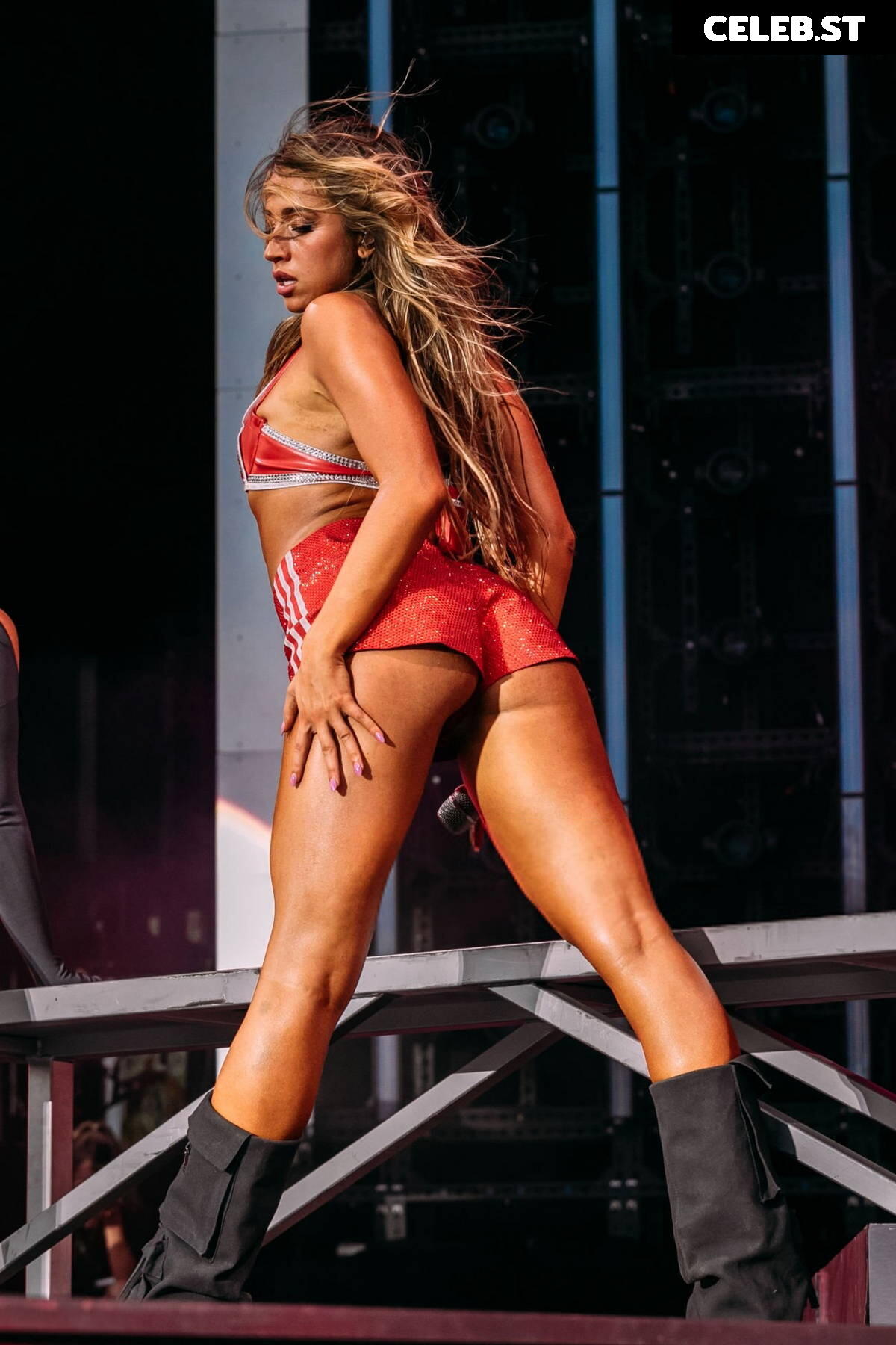 Tate McRae Image 1986762