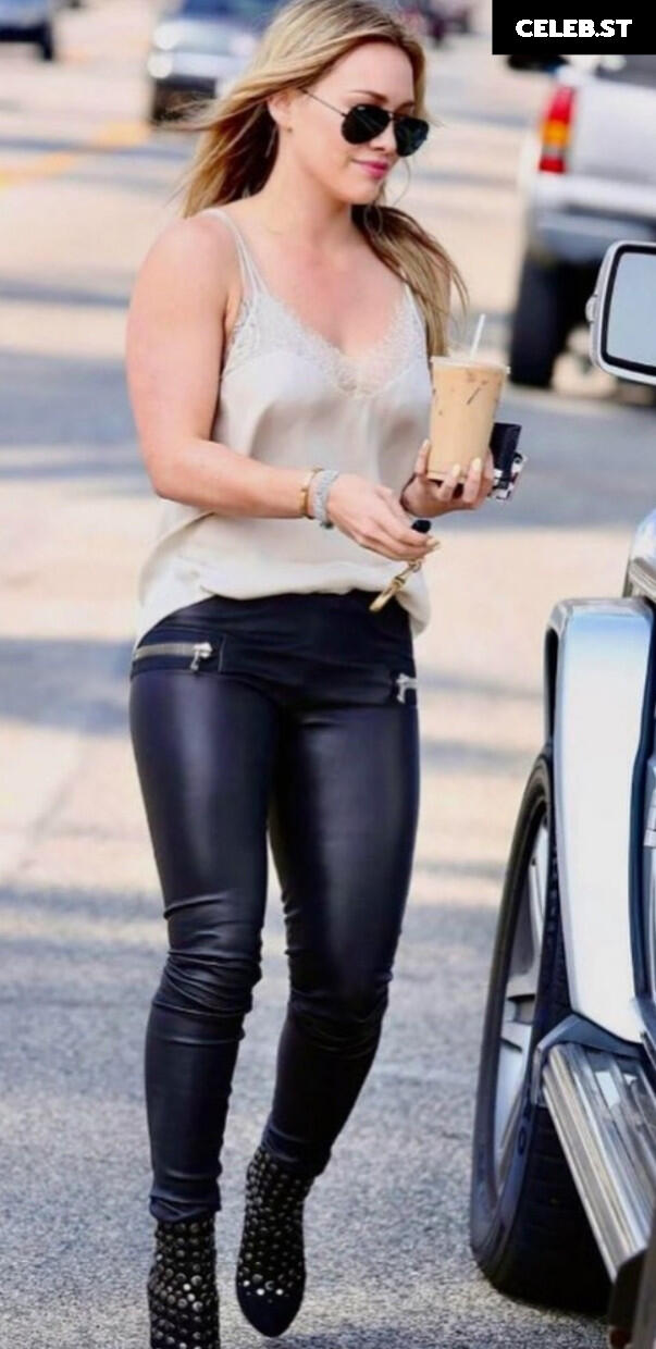 Hillary Duff Image 1987903