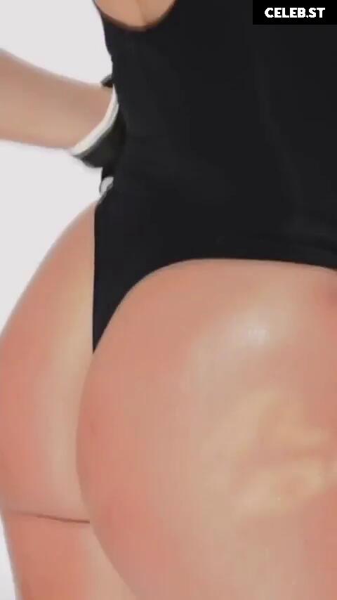 Tate McRae Image 1984862