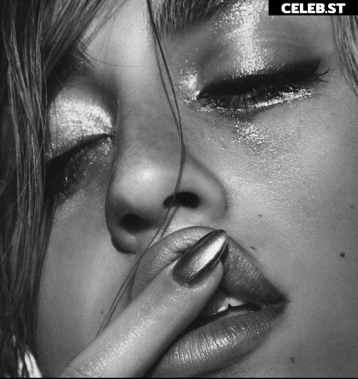 Tate McRae Image 1984583