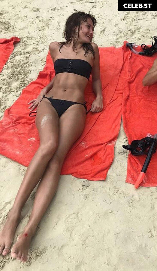 Ella Purnell Image 1984578